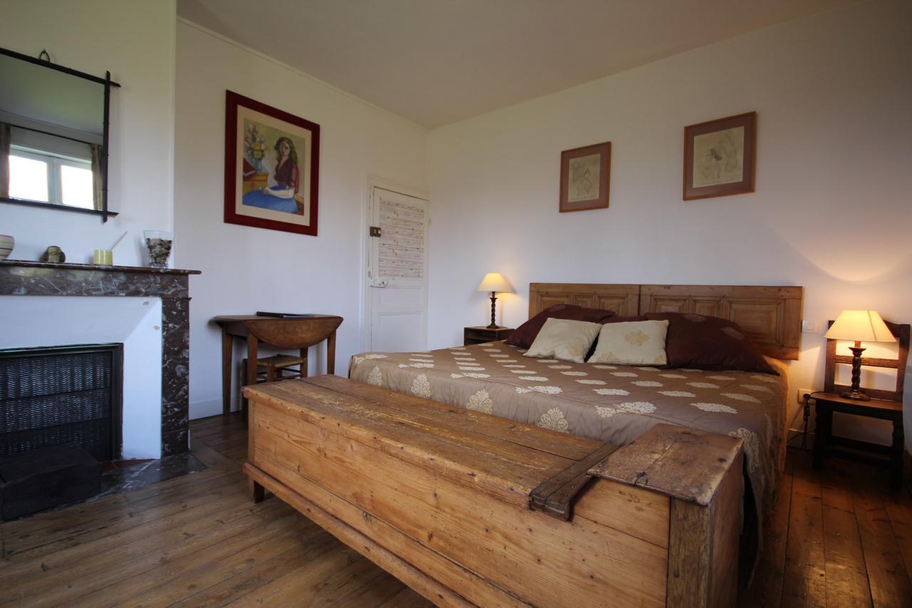 Saint-Aubin-de-Bonneval 폼니알 드 라 에니소니에르 B&B 외부 사진