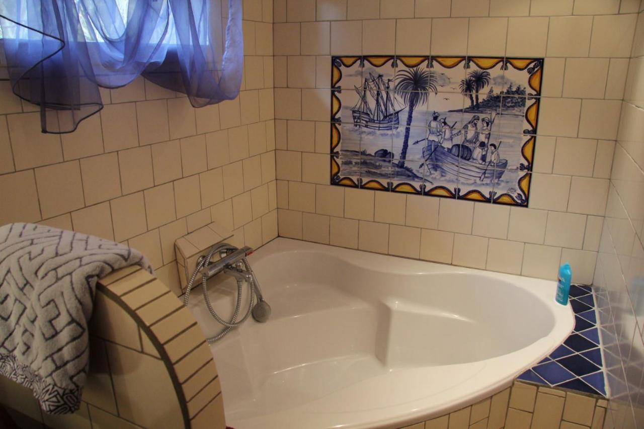 Saint-Aubin-de-Bonneval 폼니알 드 라 에니소니에르 B&B 외부 사진