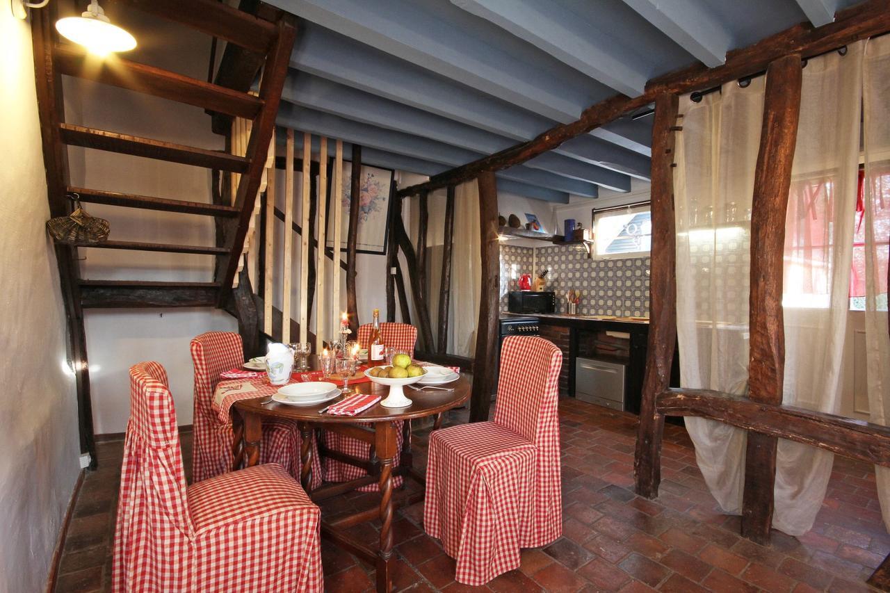 Saint-Aubin-de-Bonneval 폼니알 드 라 에니소니에르 B&B 외부 사진