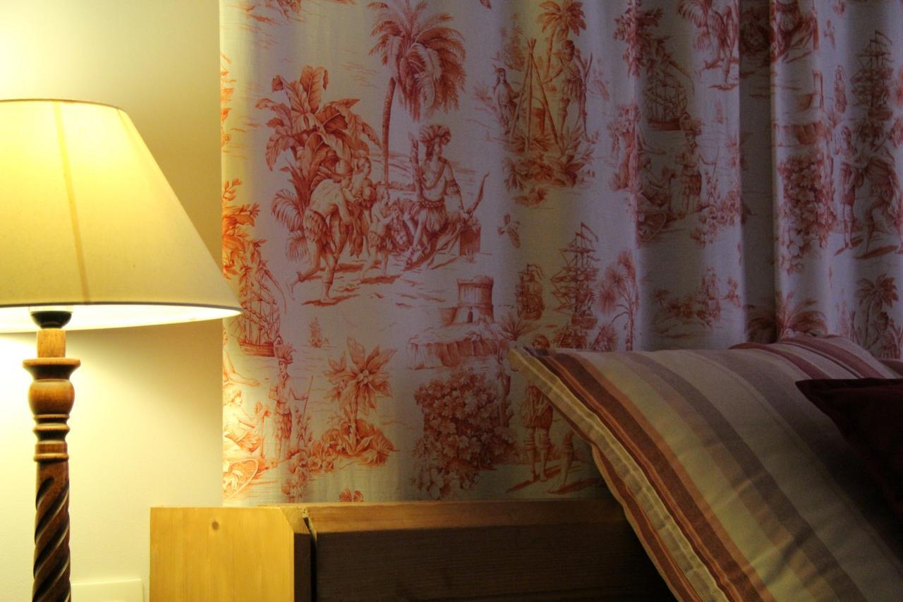 Saint-Aubin-de-Bonneval 폼니알 드 라 에니소니에르 B&B 외부 사진