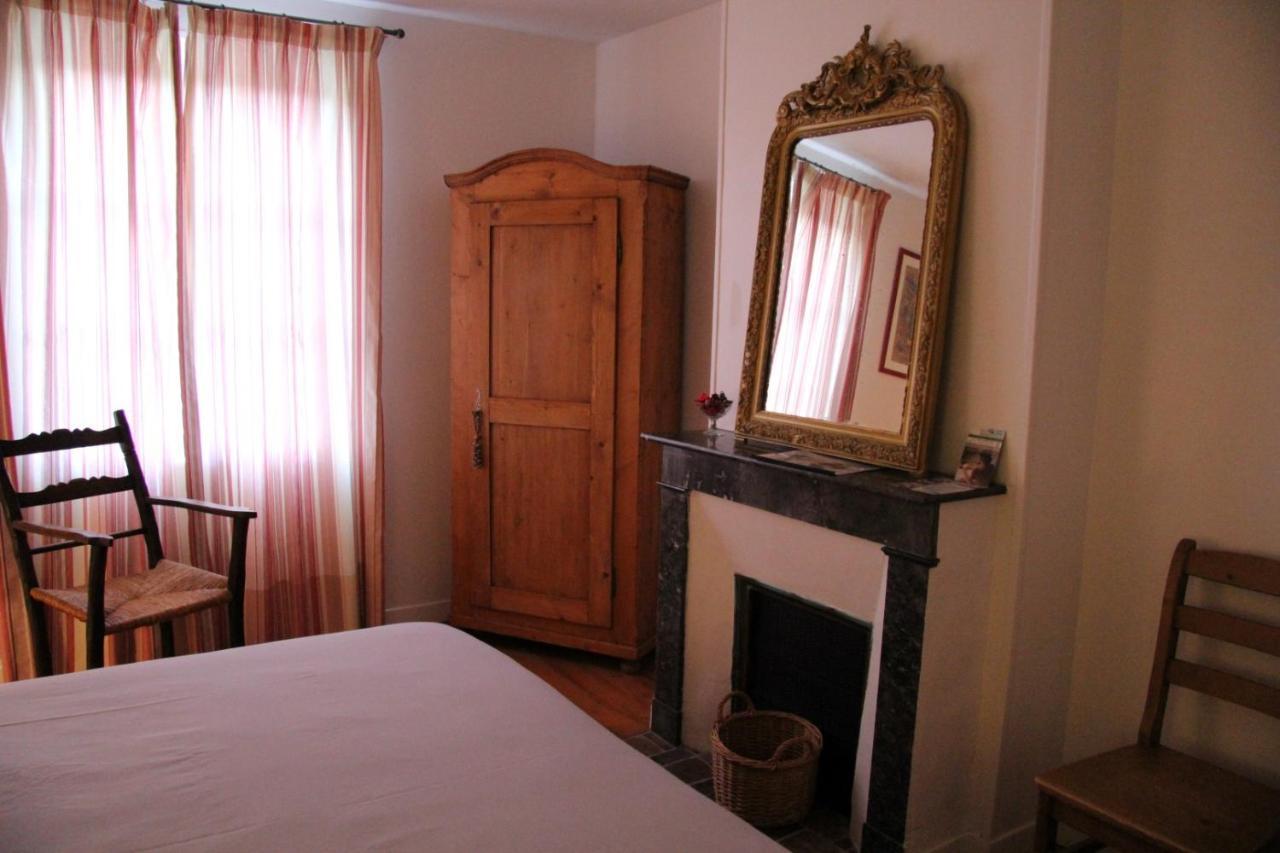 Saint-Aubin-de-Bonneval 폼니알 드 라 에니소니에르 B&B 외부 사진