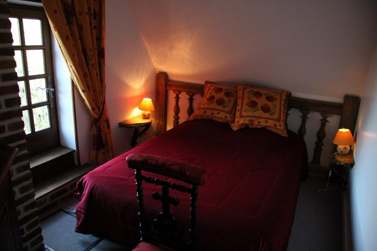 Saint-Aubin-de-Bonneval 폼니알 드 라 에니소니에르 B&B 외부 사진