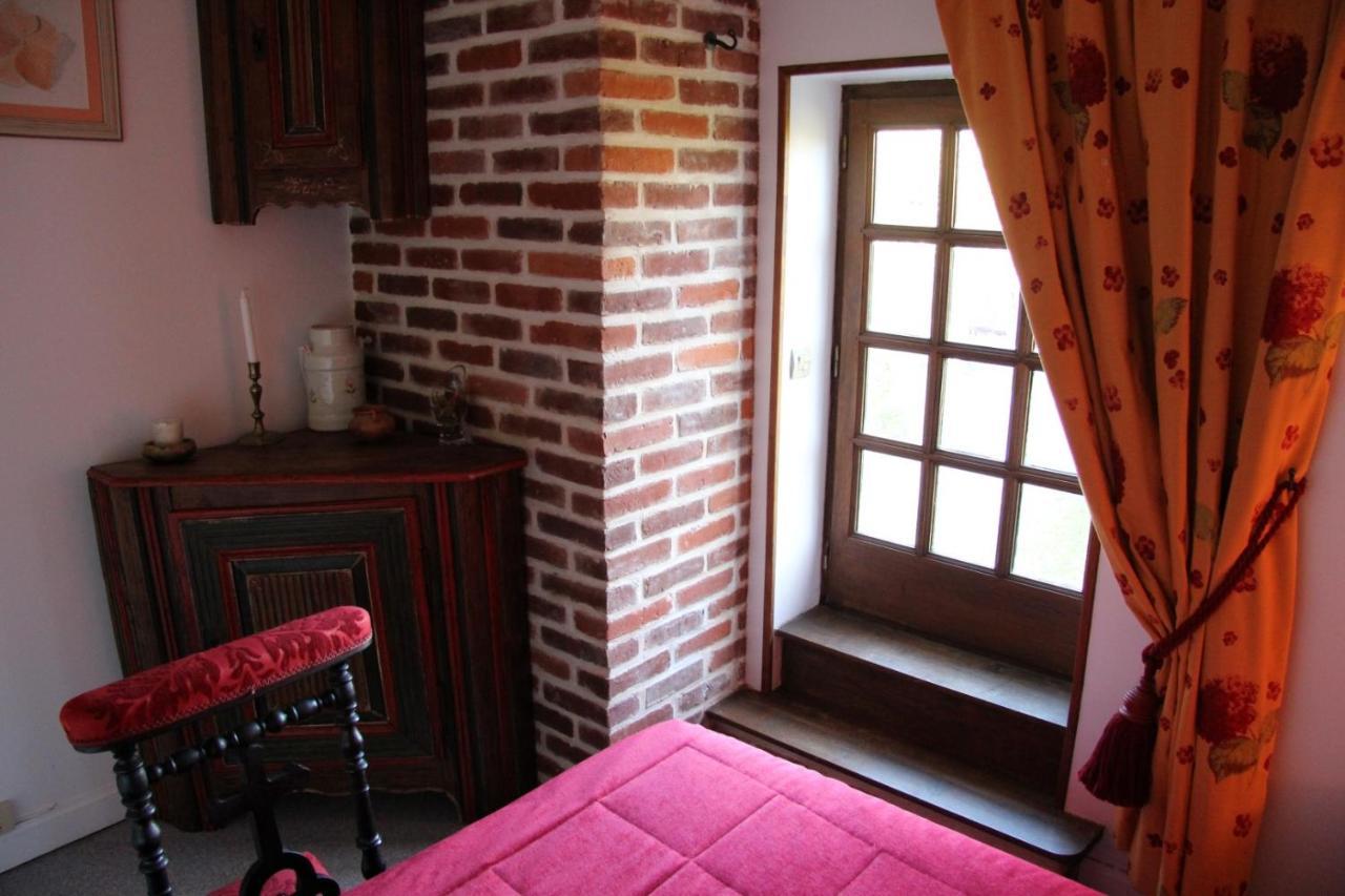 Saint-Aubin-de-Bonneval 폼니알 드 라 에니소니에르 B&B 외부 사진