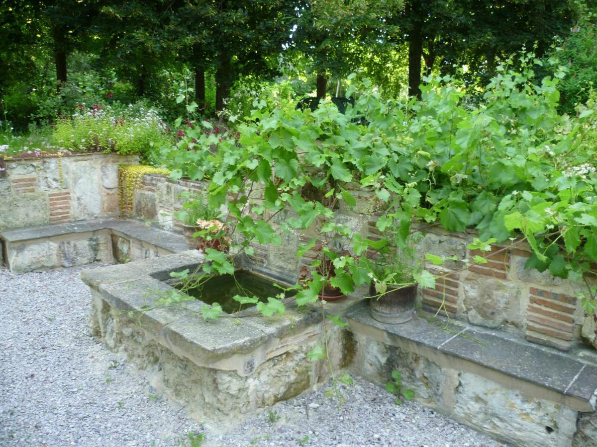 Saint-Aubin-de-Bonneval 폼니알 드 라 에니소니에르 B&B 외부 사진